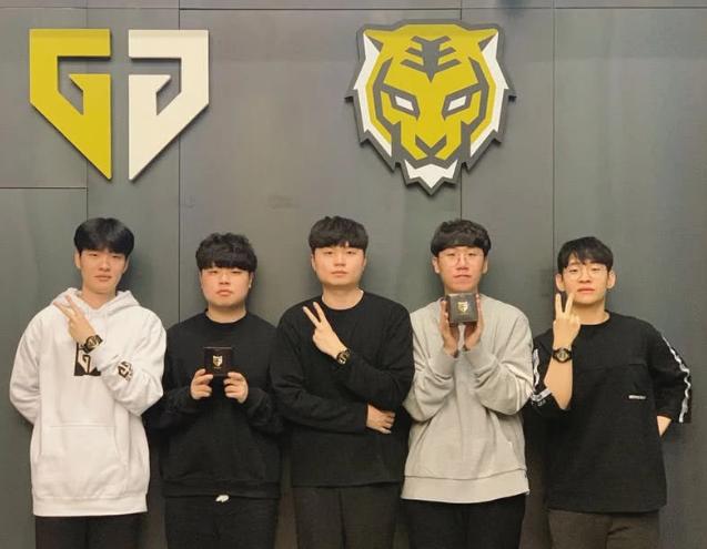 时间反思自 时间反思自