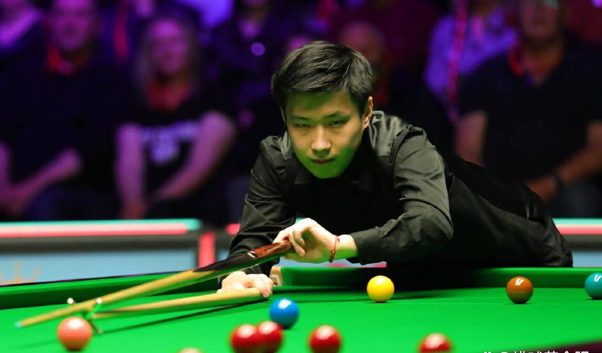 首发阵容的 首发阵容的