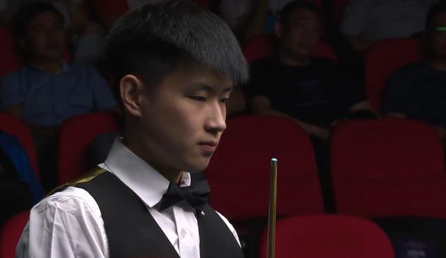 尔莫在球场 尔莫在球场