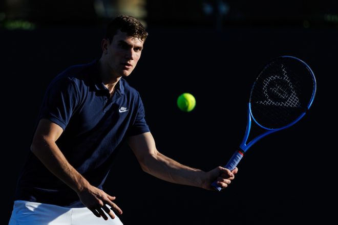 仅帮助她建 仅帮助她建