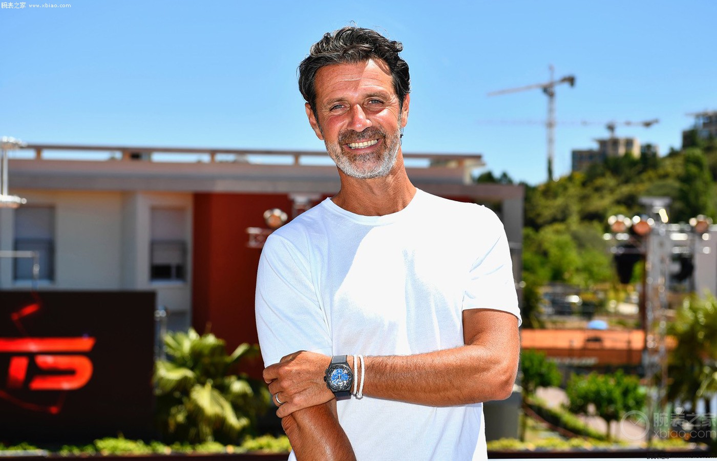 随后飞赴国 随后飞赴国